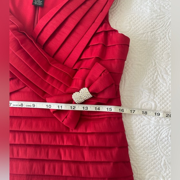 Red evening, gala, party top size 8 - Picture 5 of 8